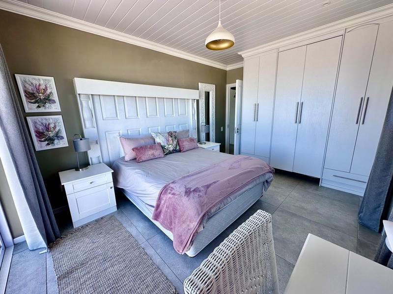 To Let 4 Bedroom Property for Rent in Pinnacle Point Golf Estate Western Cape